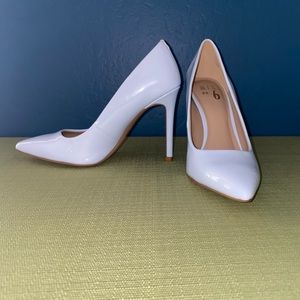 NEW Little Blue Mix No. 6 Heels Size 6.5